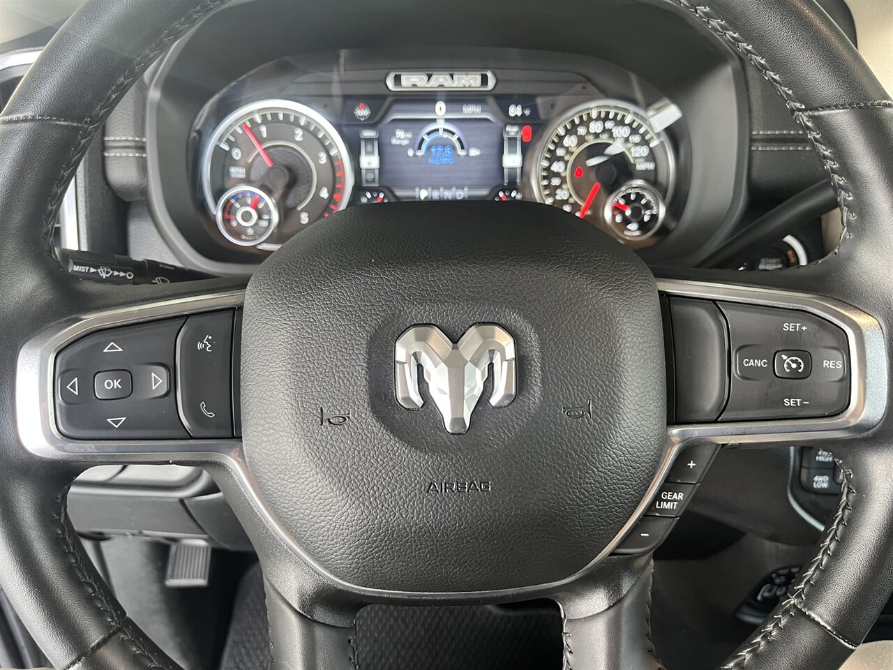2024 RAM 2500 Laramie   - Photo 13 - Victorville, CA 92392