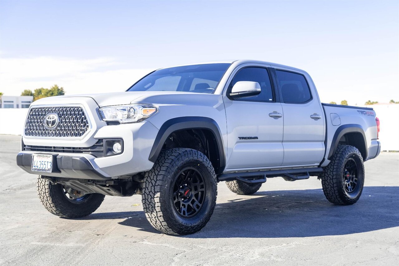 2019 Toyota Tacoma TRD Off-Road   - Photo 5 - Victorville, CA 92392