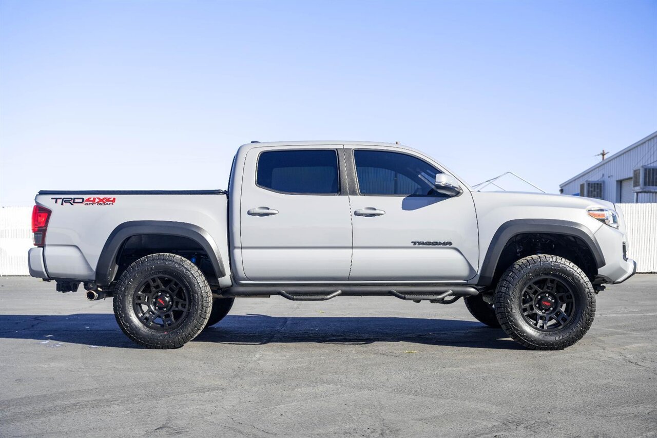 2019 Toyota Tacoma TRD Off-Road   - Photo 6 - Victorville, CA 92392