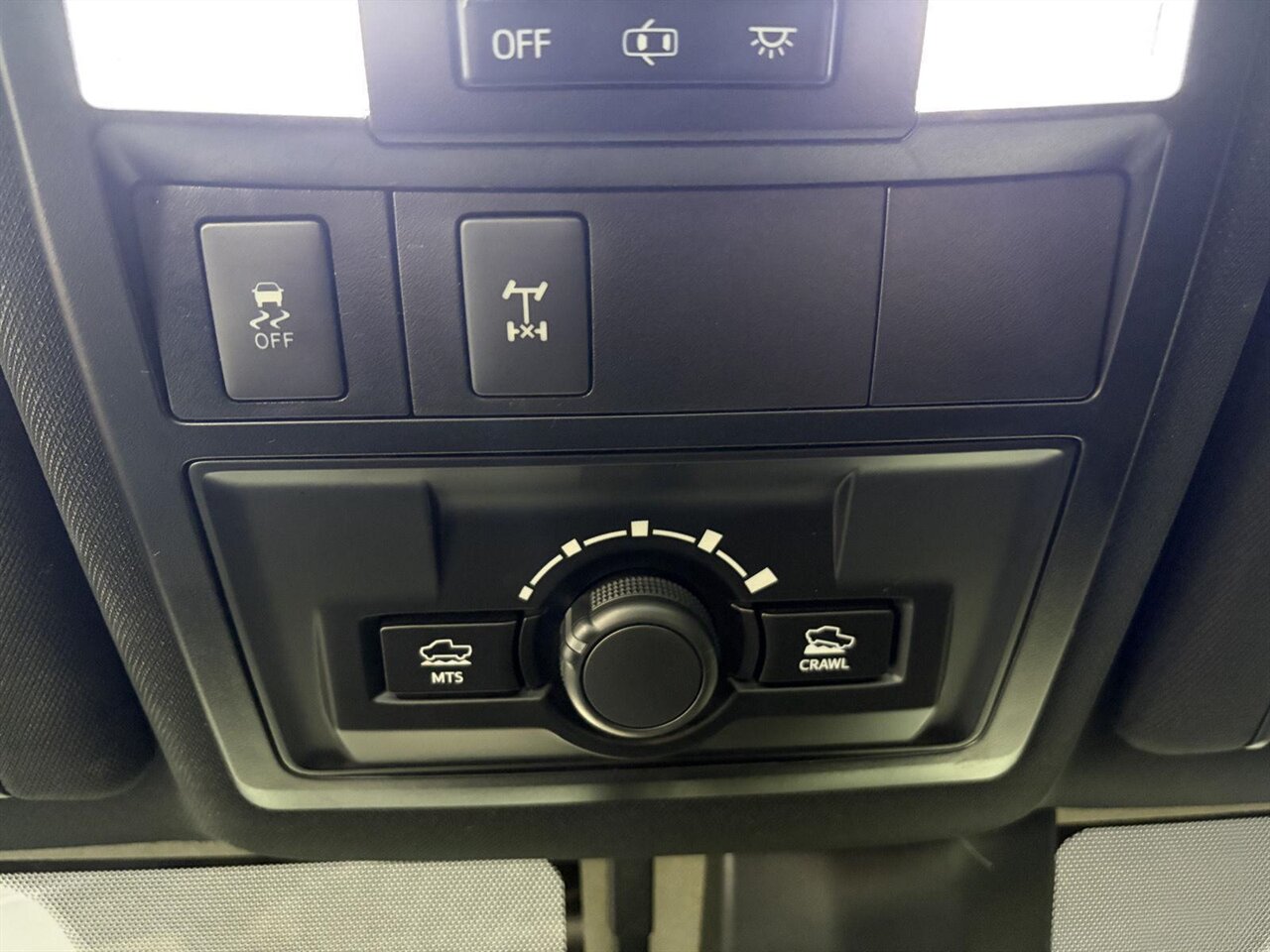 2019 Toyota Tacoma TRD Off-Road   - Photo 16 - Victorville, CA 92392