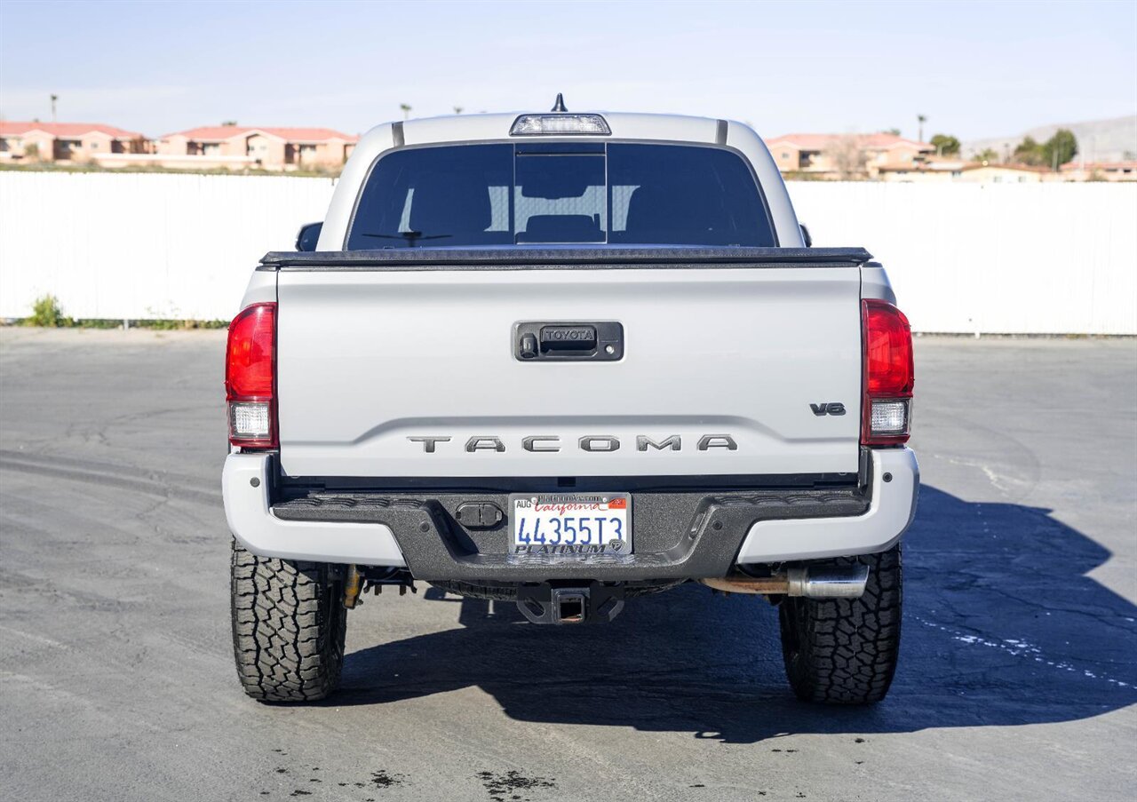 2019 Toyota Tacoma TRD Off-Road   - Photo 8 - Victorville, CA 92392