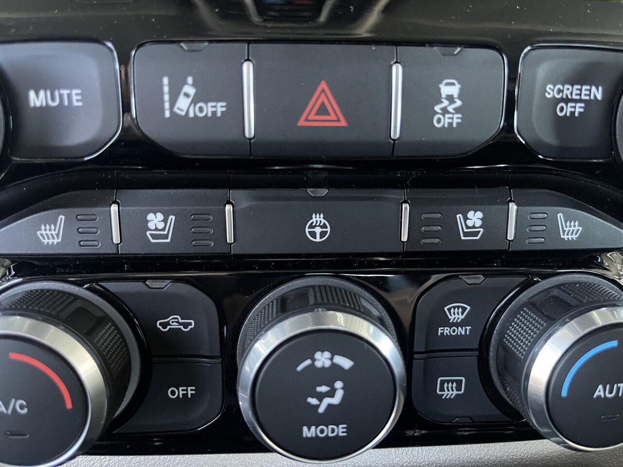 2024 RAM 2500 Laramie   - Photo 31 - Victorville, CA 92392