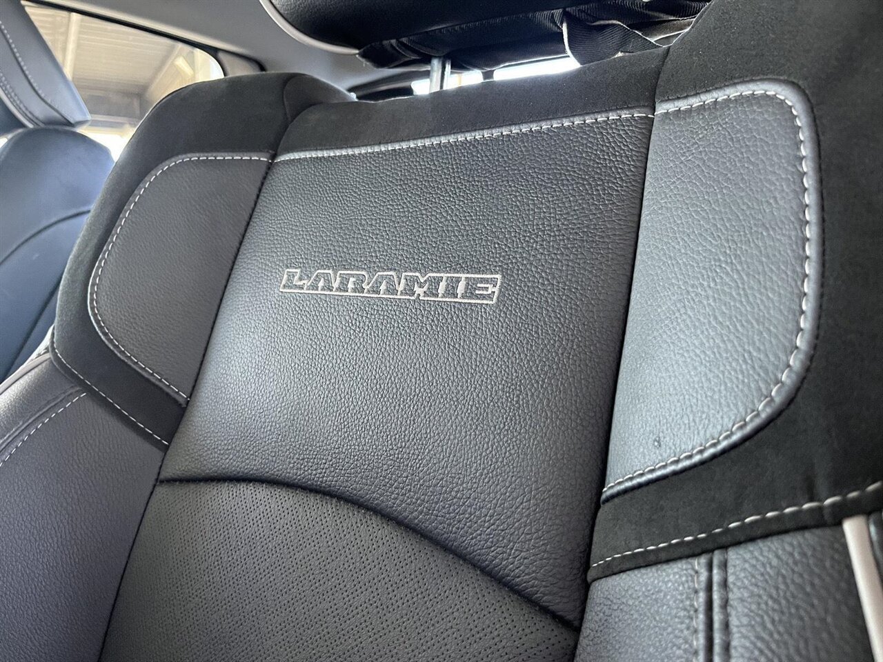 2024 RAM 2500 Laramie   - Photo 12 - Victorville, CA 92392