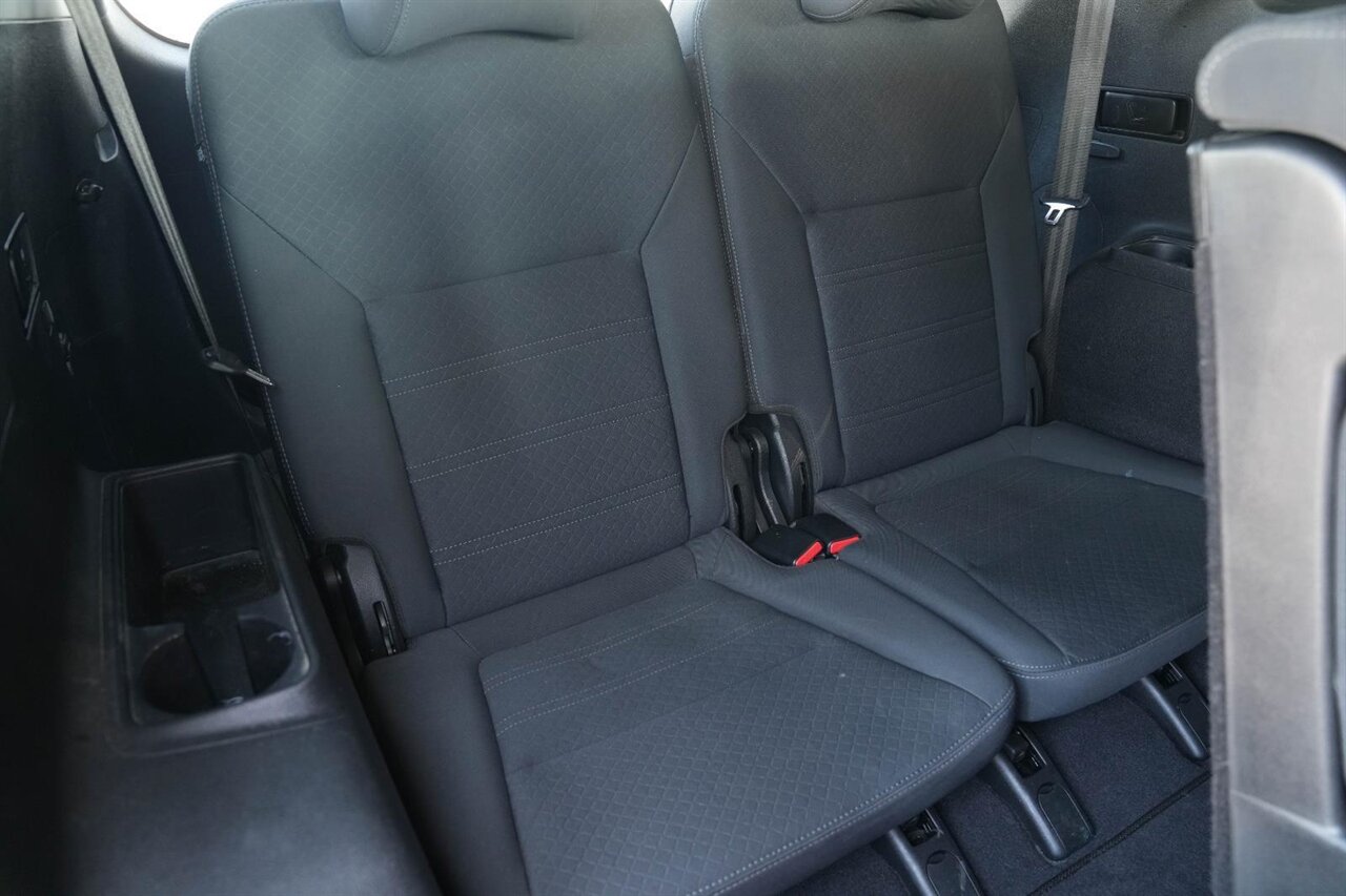 2020 Kia Sorento LX V6 photo 17