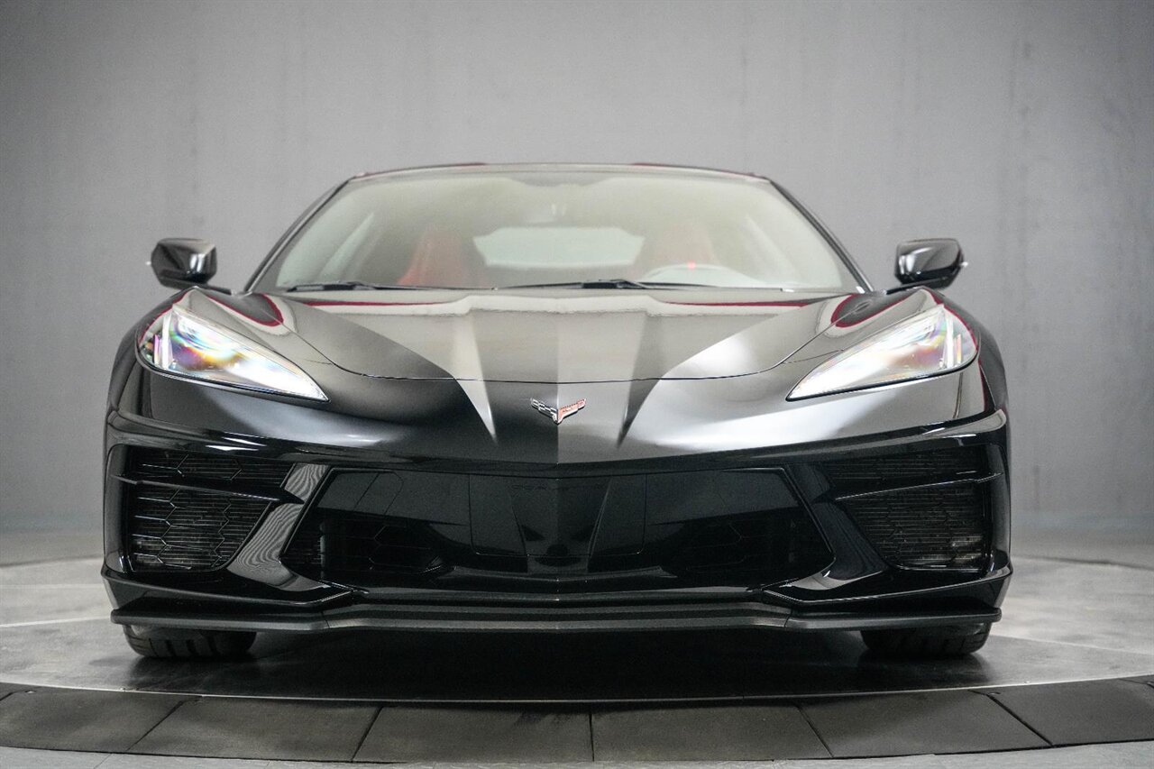 2021 Chevrolet Corvette Stingray  One Owner Low Miles - Photo 8 - Victorville, CA 92392