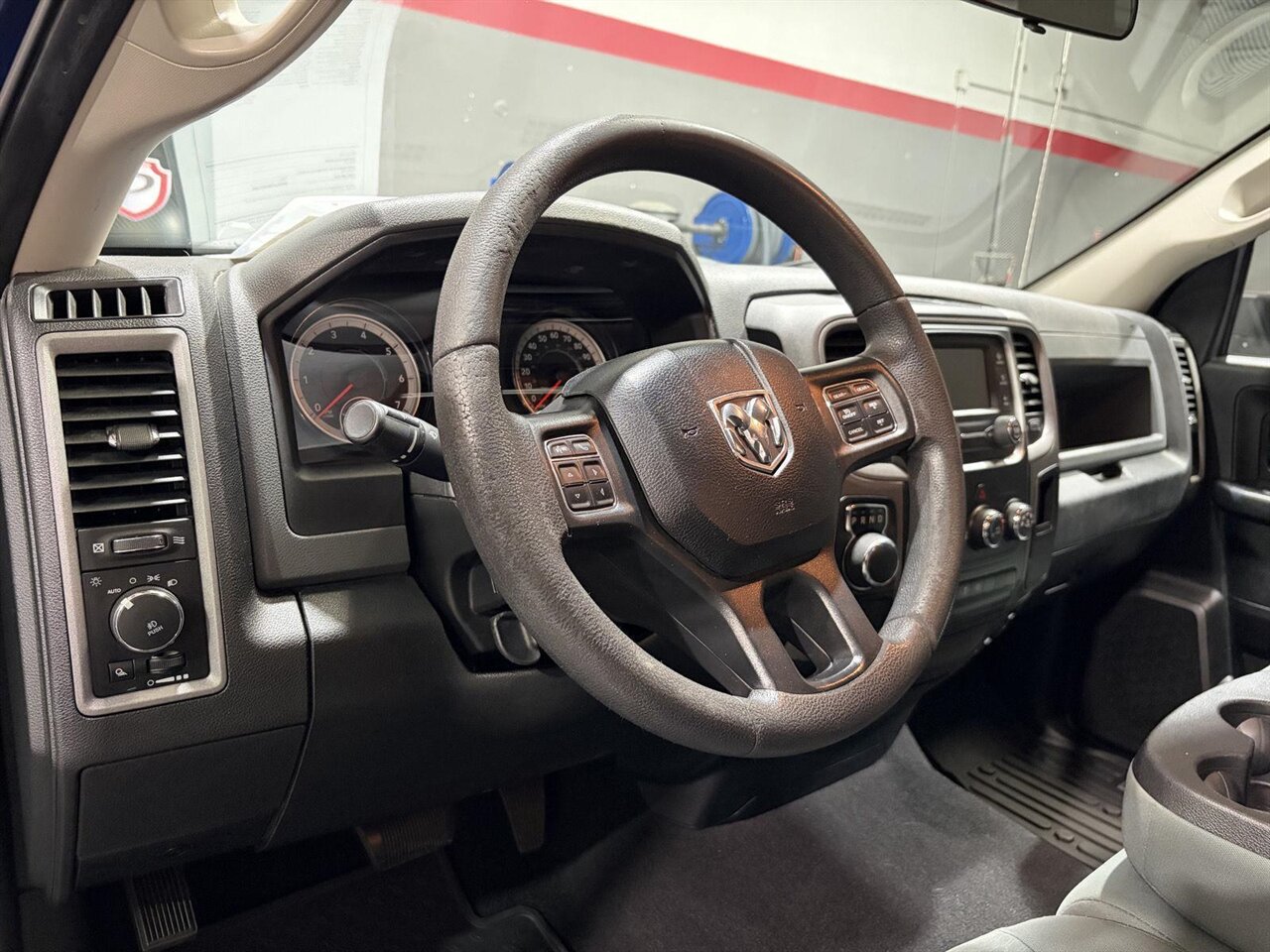 2018 RAM 1500 Tradesman - Photo 11 - Victorville, CA 92392