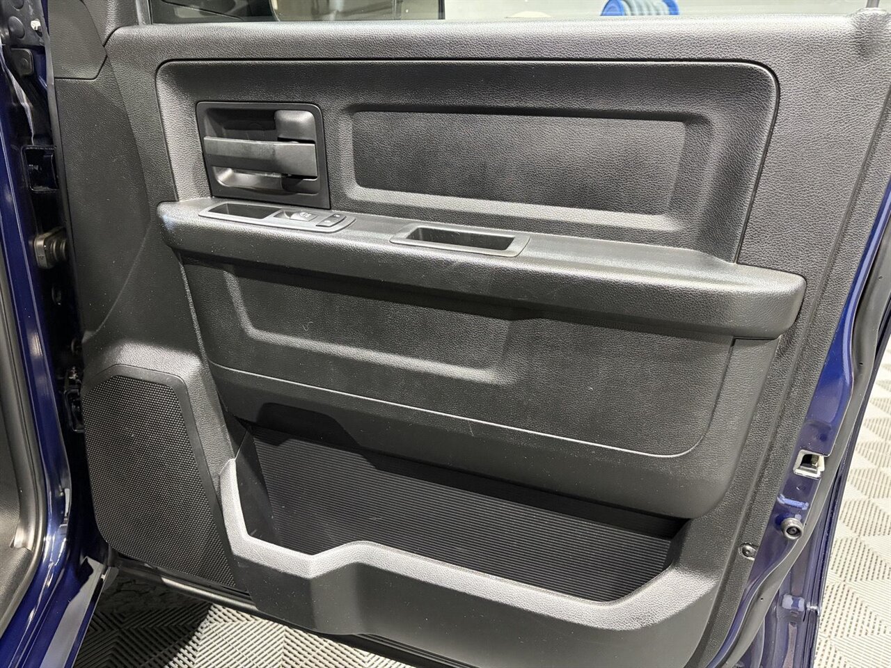 2018 RAM 1500 Tradesman - Photo 18 - Victorville, CA 92392