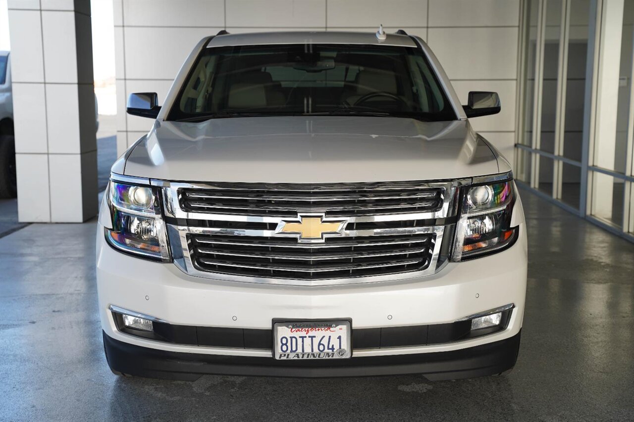 2018 Chevrolet Suburban Premier   - Photo 2 - Victorville, CA 92392