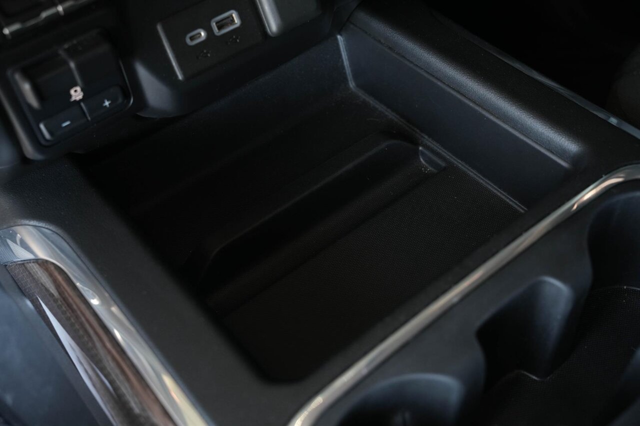 2021 Chevrolet Silverado 2500HD LT - Photo 25 - Victorville, CA 92392