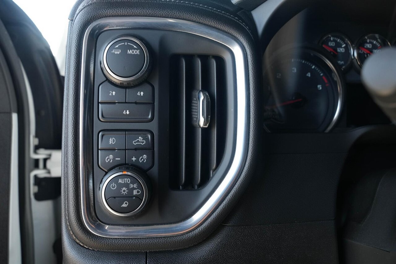 2021 Chevrolet Silverado 2500HD LT - Photo 20 - Victorville, CA 92392