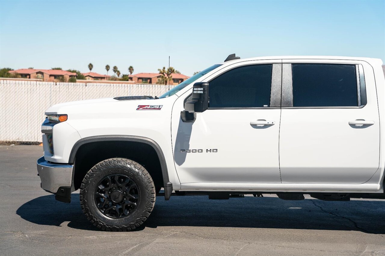 2021 Chevrolet Silverado 2500HD LT - Photo 8 - Victorville, CA 92392
