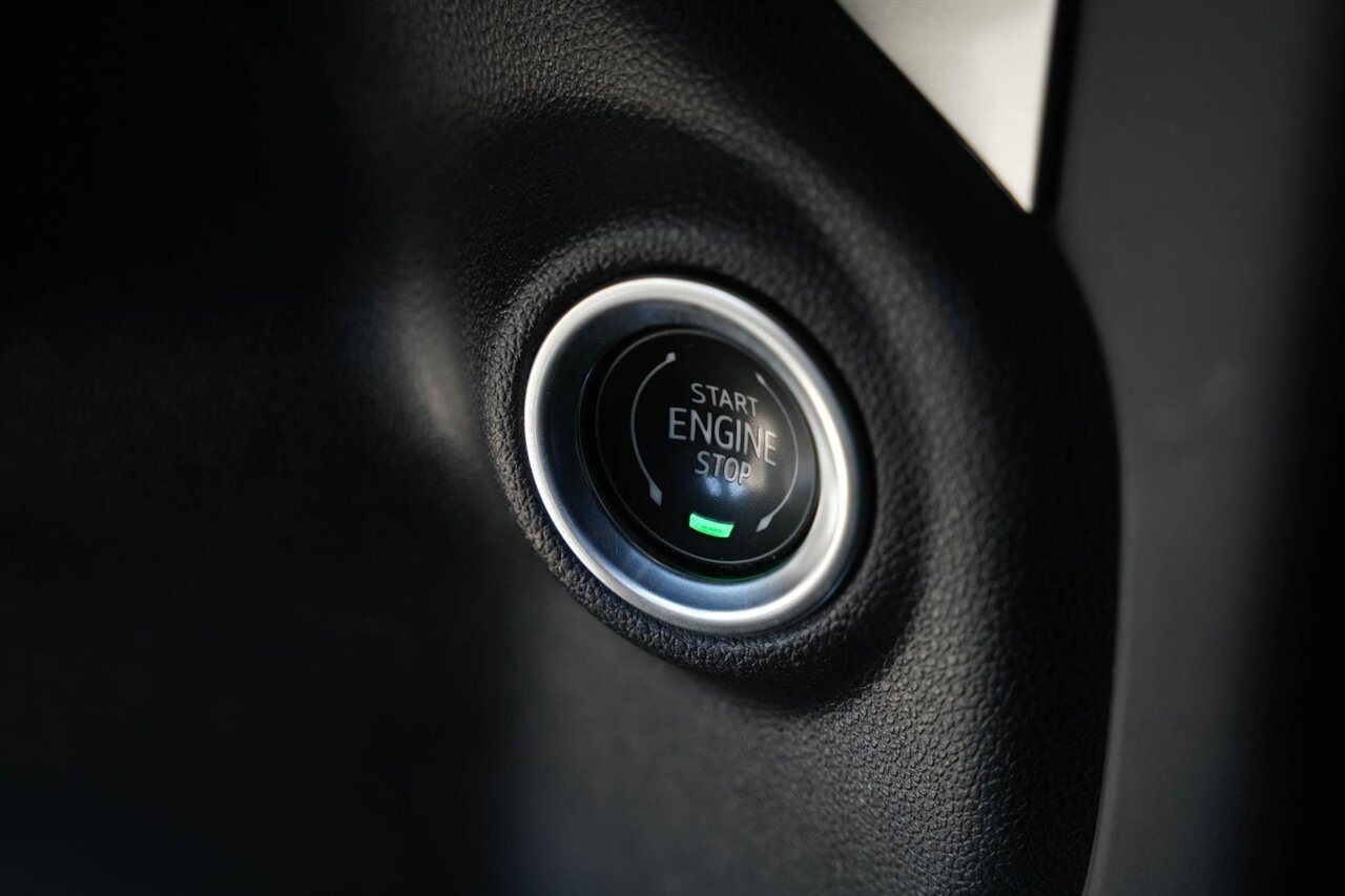 2021 Chevrolet Silverado 2500HD LT - Photo 23 - Victorville, CA 92392