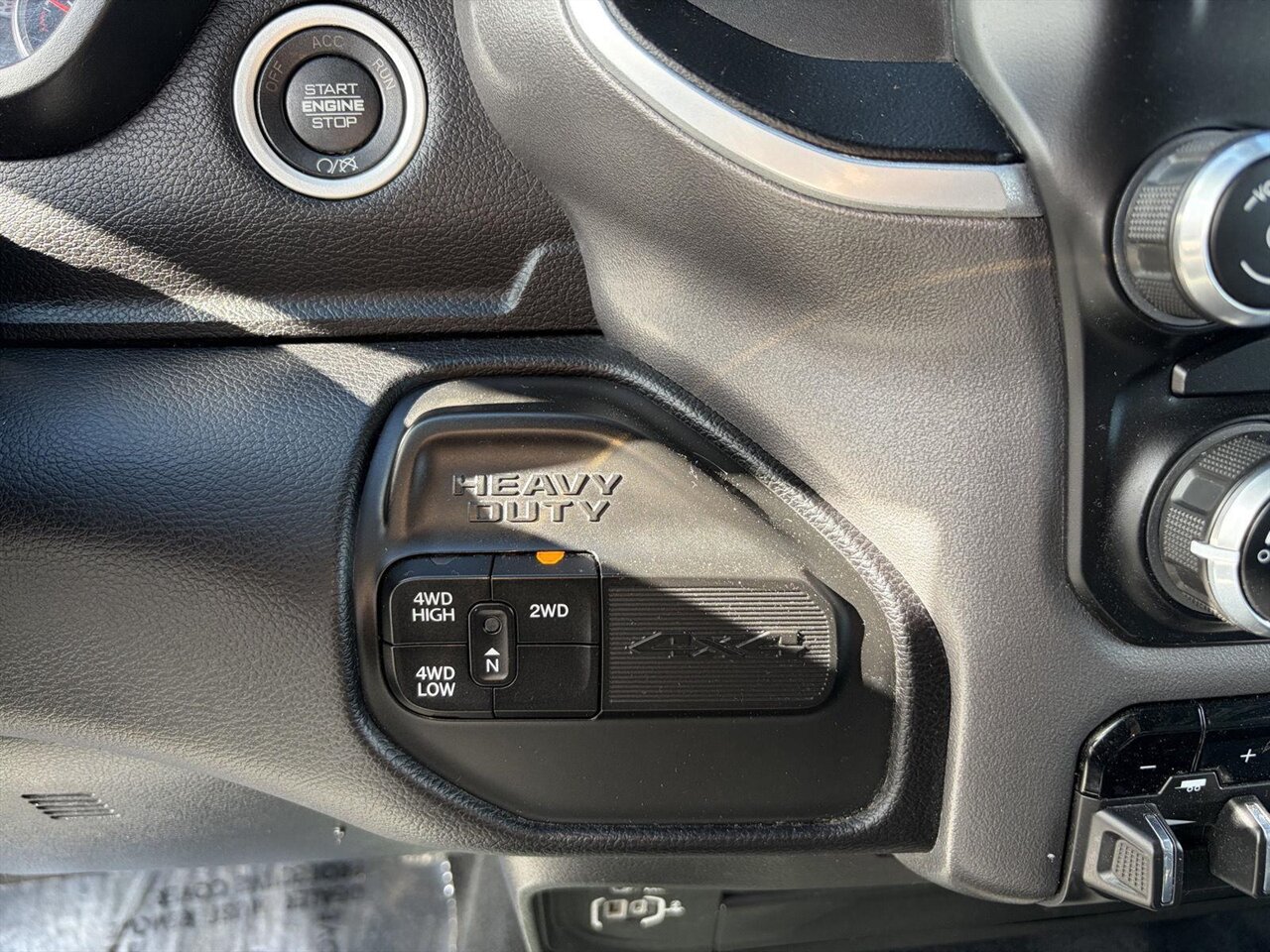 2023 RAM 2500 Big Horn   - Photo 13 - Victorville, CA 92392