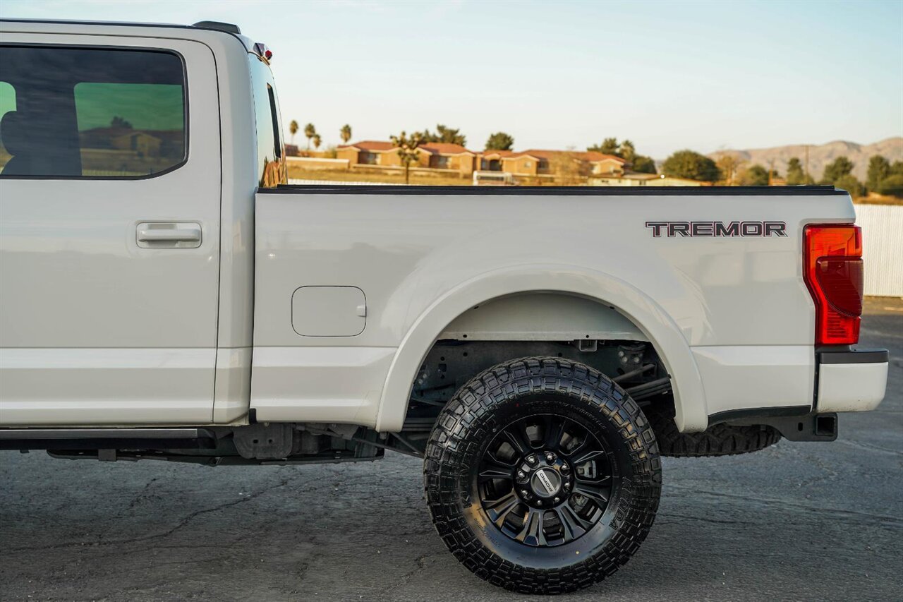 2022 Ford F-250 Super Duty Lariat   - Photo 11 - Victorville, CA 92392