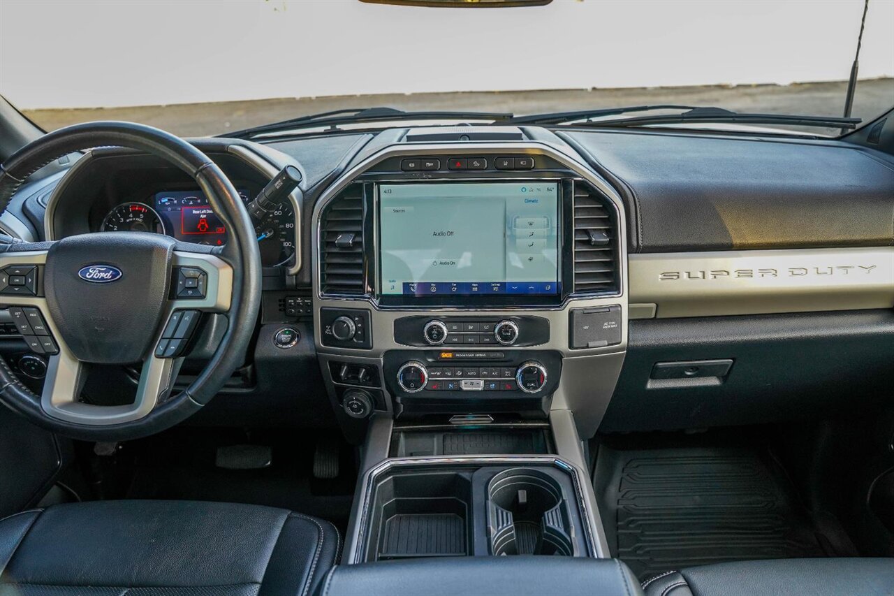 2022 Ford F-250 Super Duty Lariat   - Photo 5 - Victorville, CA 92392