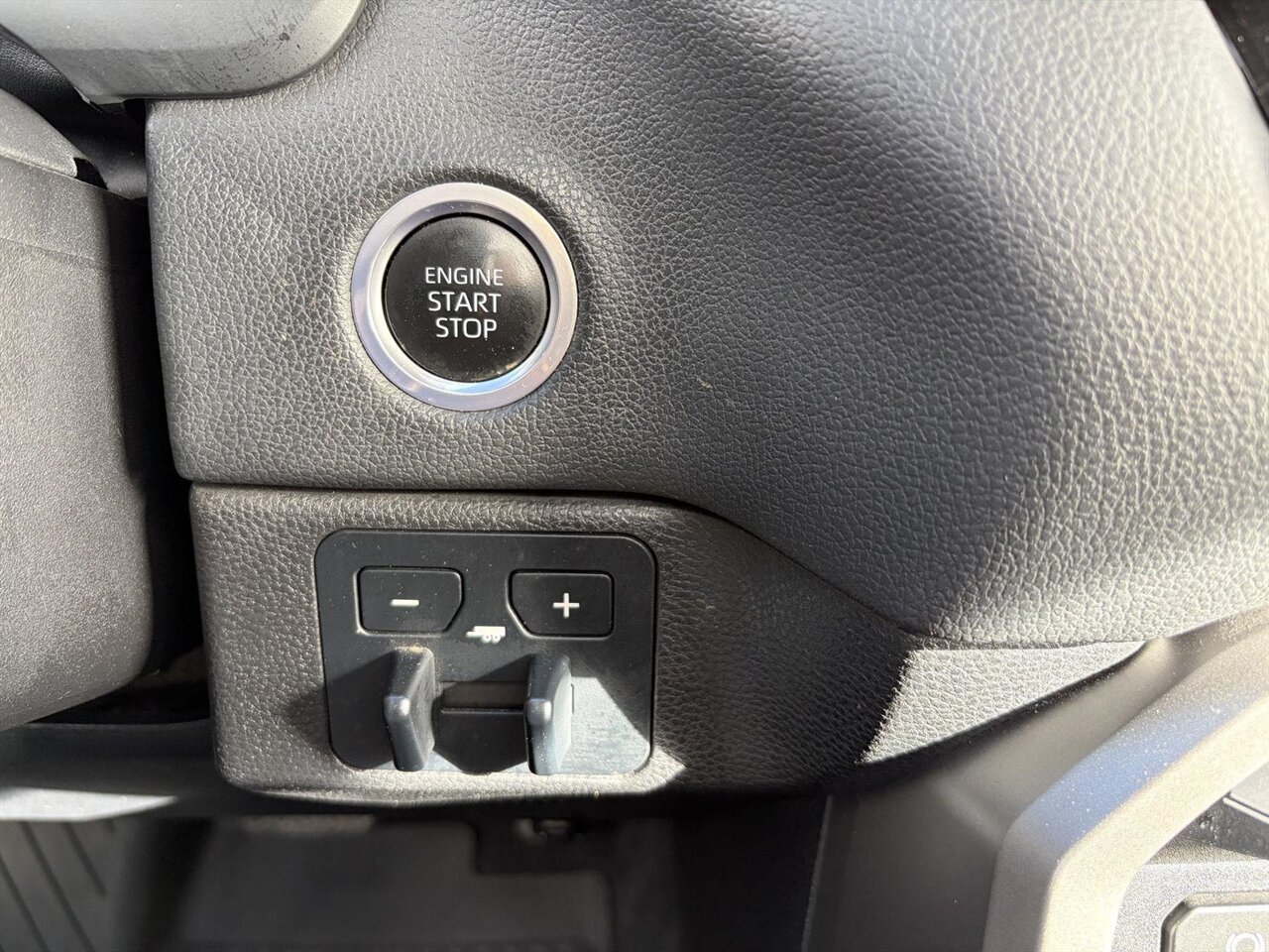 2022 Toyota Tundra Limited Custom Lifted on King Suspension - Photo 19 - Victorville, CA 92392