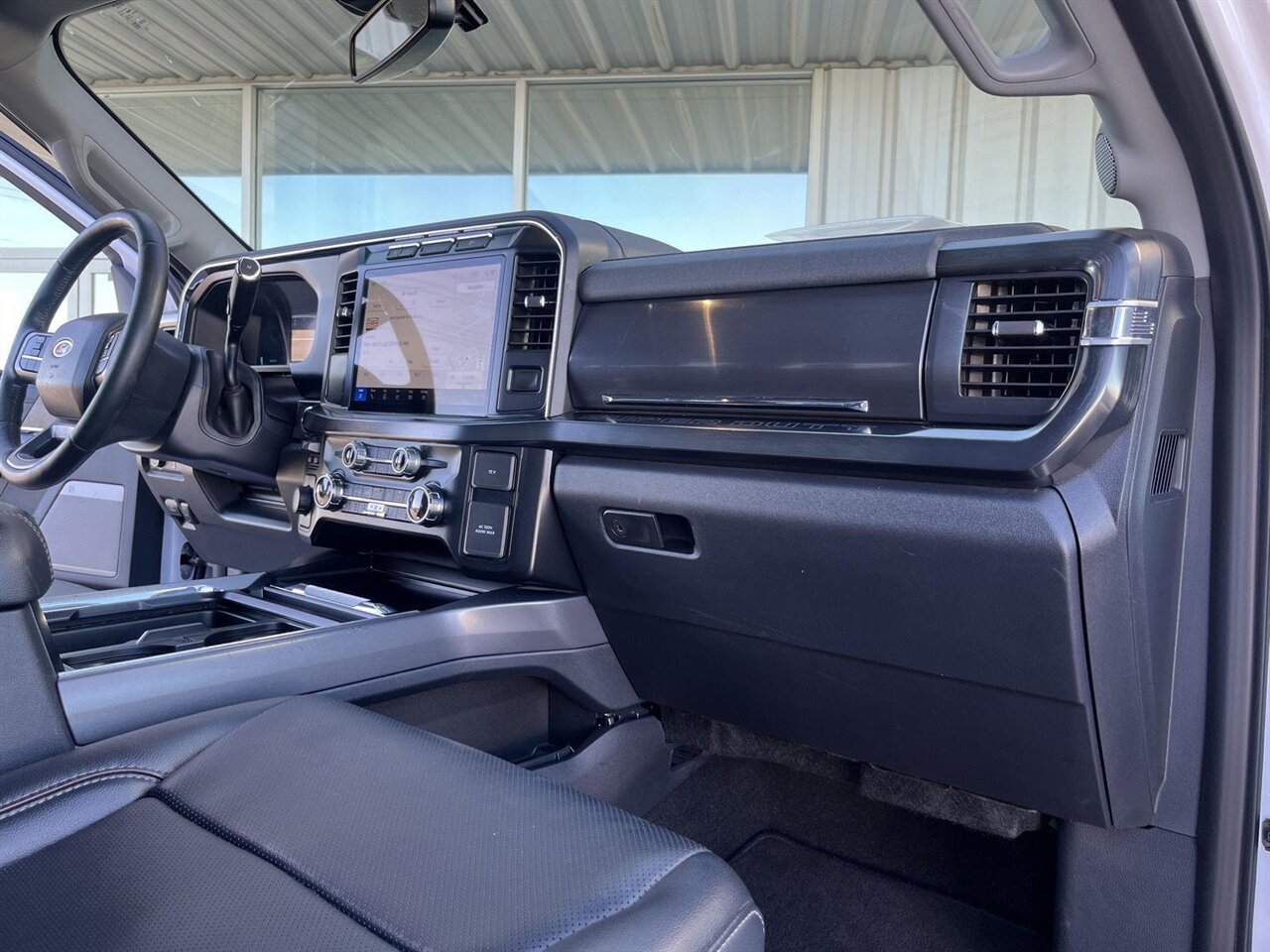 2024 Ford F-250 Super Duty Lariat   - Photo 24 - Victorville, CA 92392