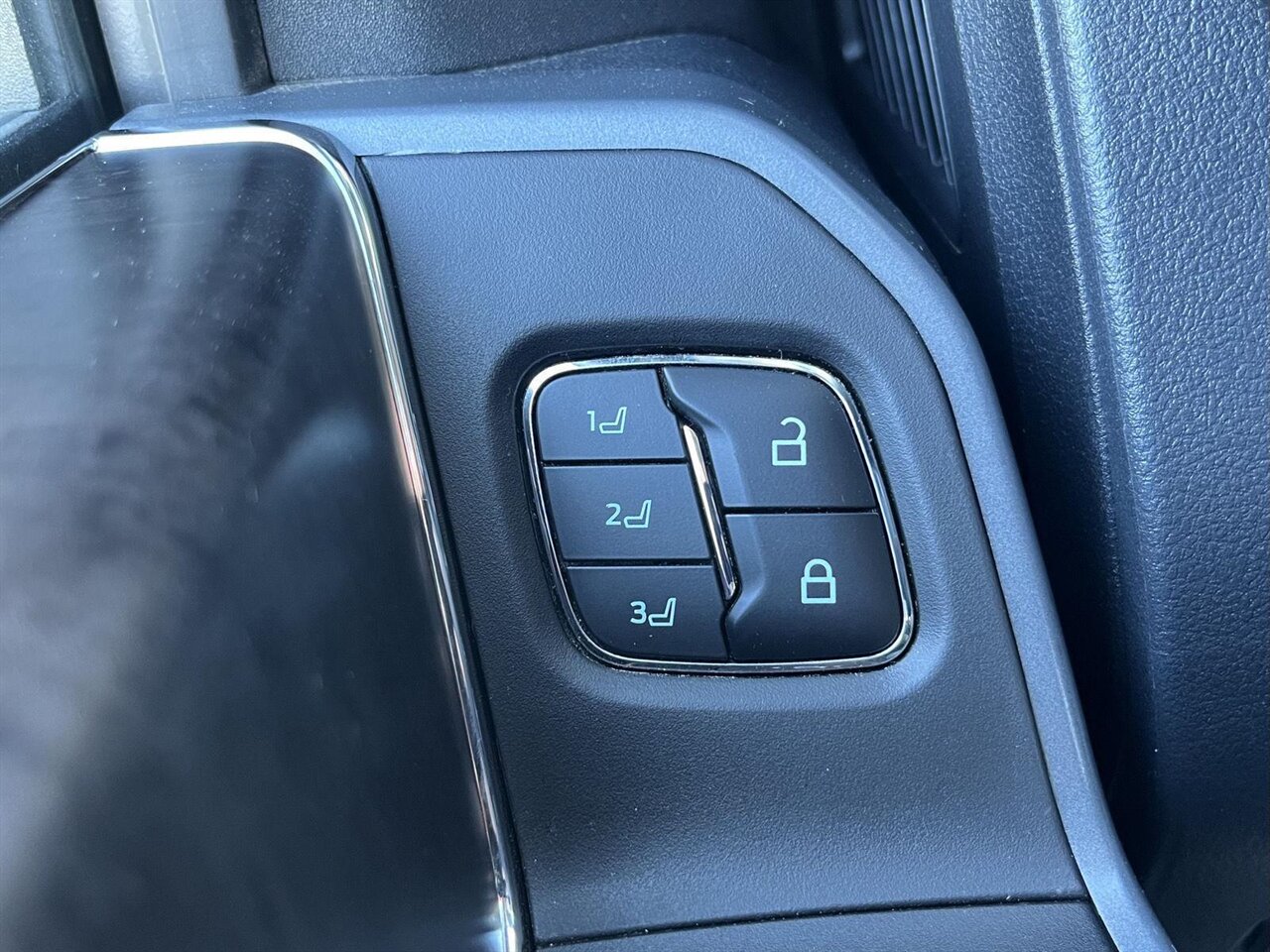 2024 Ford F-250 Super Duty Lariat   - Photo 13 - Victorville, CA 92392