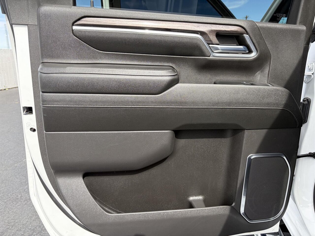 2024 Chevrolet Silverado 2500HD LTZ   - Photo 21 - Victorville, CA 92392