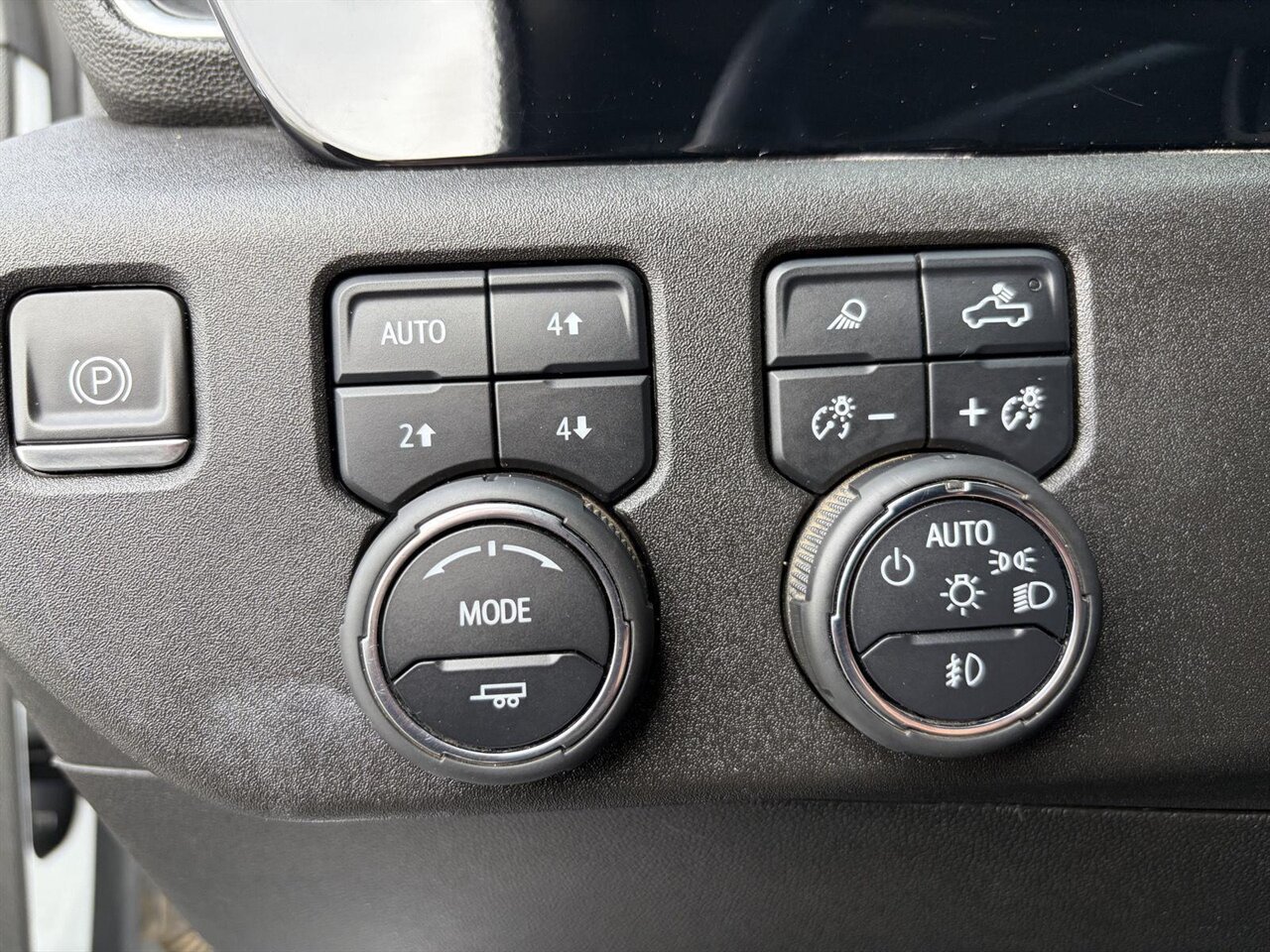 2024 Chevrolet Silverado 2500HD LTZ   - Photo 18 - Victorville, CA 92392