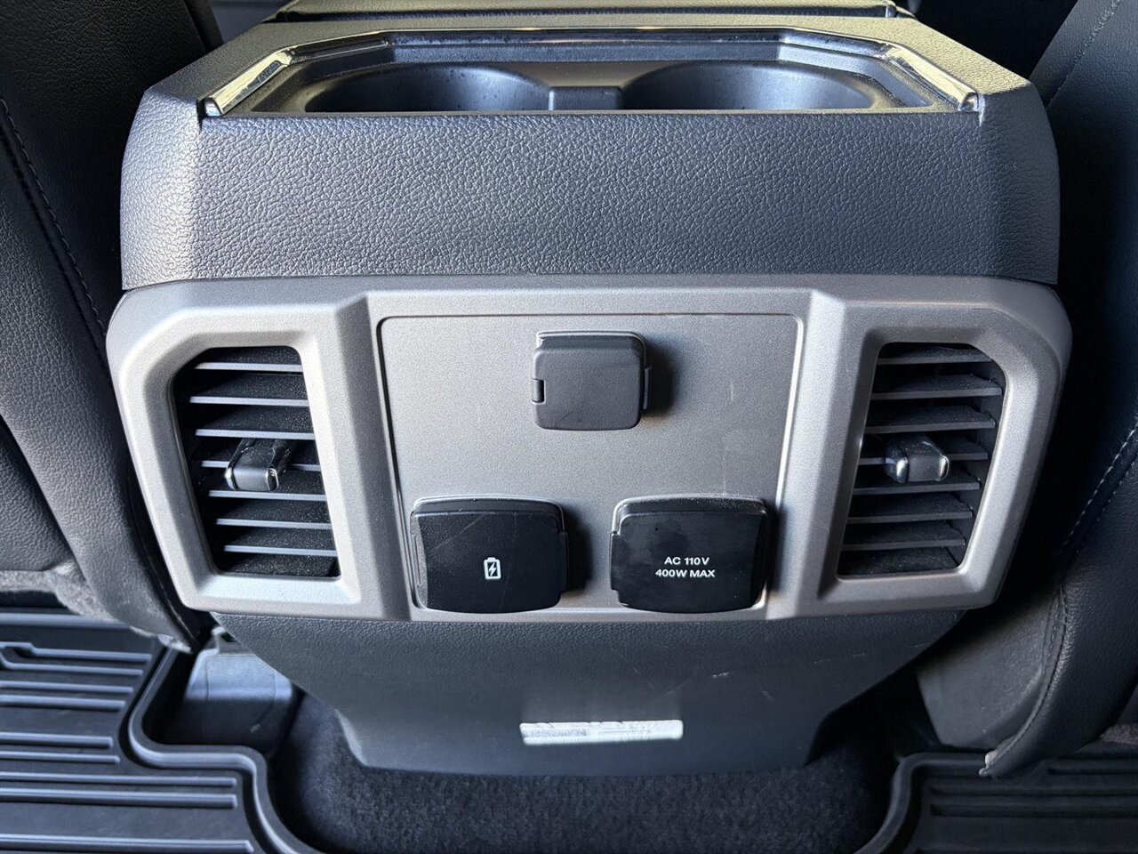 2022 Ford F-250 Super Duty Lariat   - Photo 31 - Victorville, CA 92392