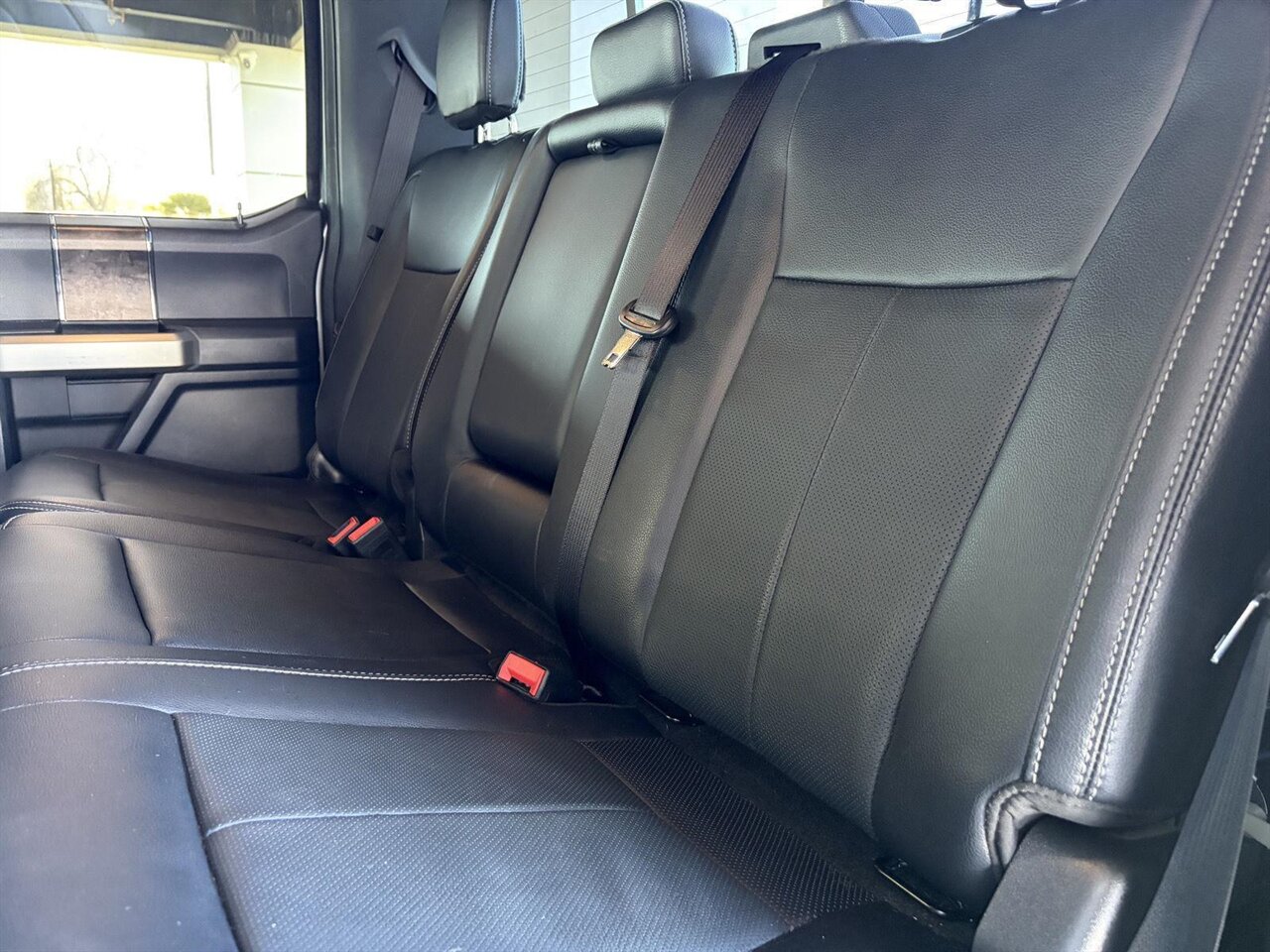 2022 Ford F-250 Super Duty Lariat   - Photo 30 - Victorville, CA 92392