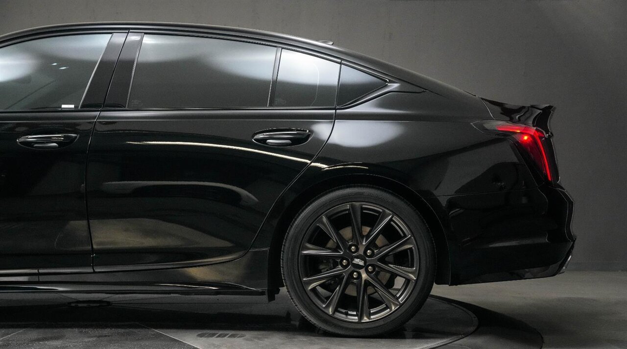 2020 Cadillac CT5 Sport   - Photo 16 - Victorville, CA 92392