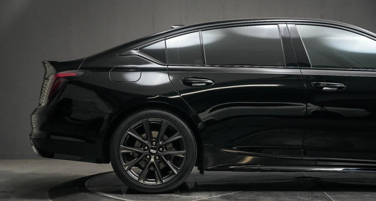 2020 Cadillac CT5 Sport   - Photo 8 - Victorville, CA 92392