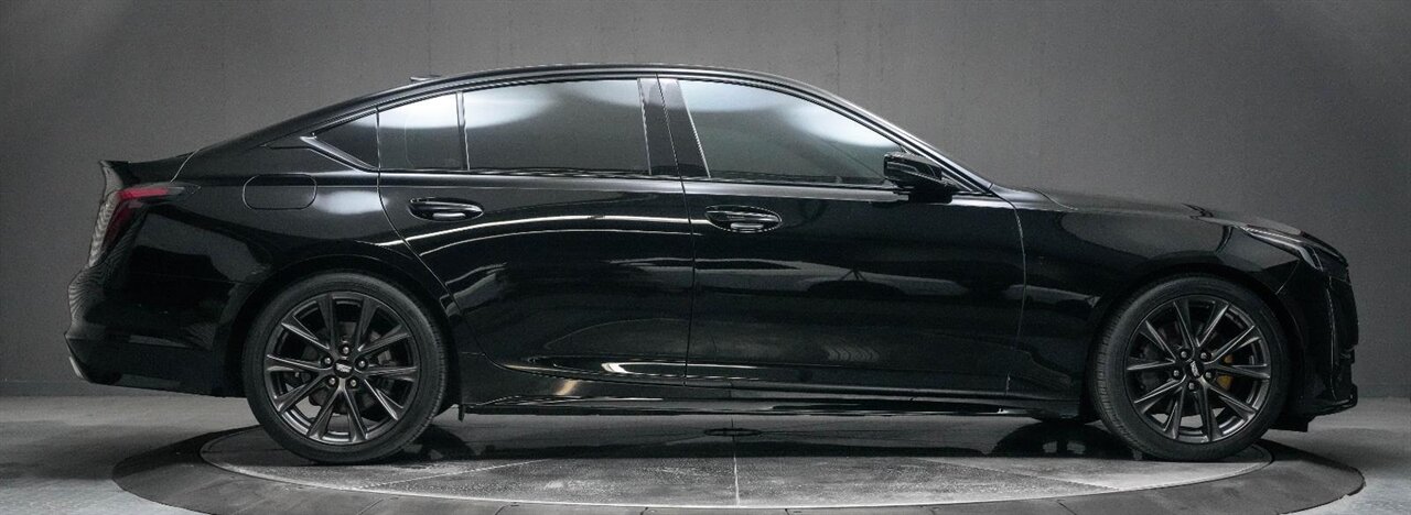 2020 Cadillac CT5 Sport   - Photo 4 - Victorville, CA 92392