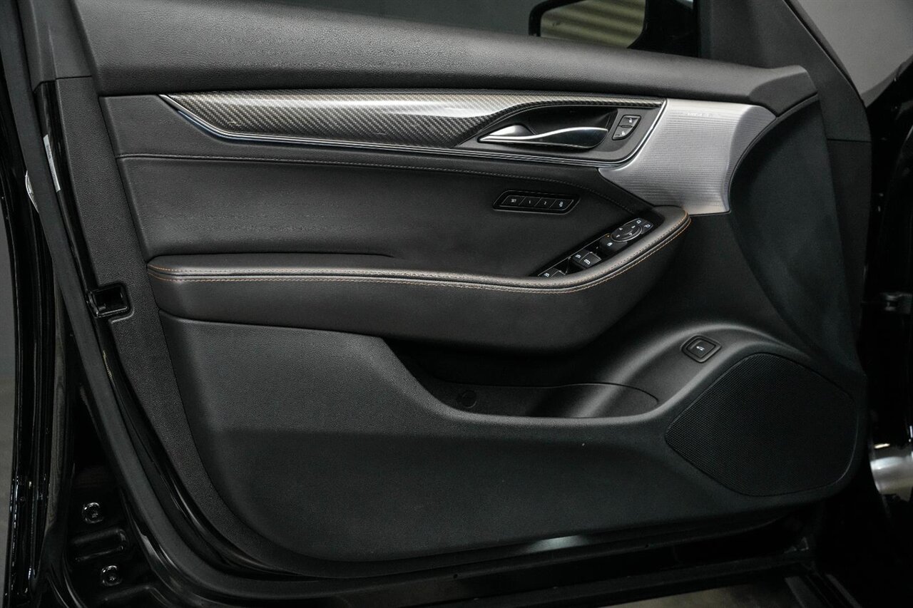 2020 Cadillac CT5 Sport   - Photo 23 - Victorville, CA 92392