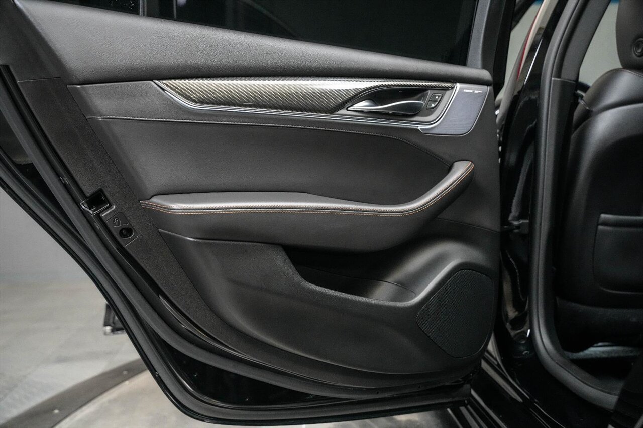 2020 Cadillac CT5 Sport   - Photo 31 - Victorville, CA 92392