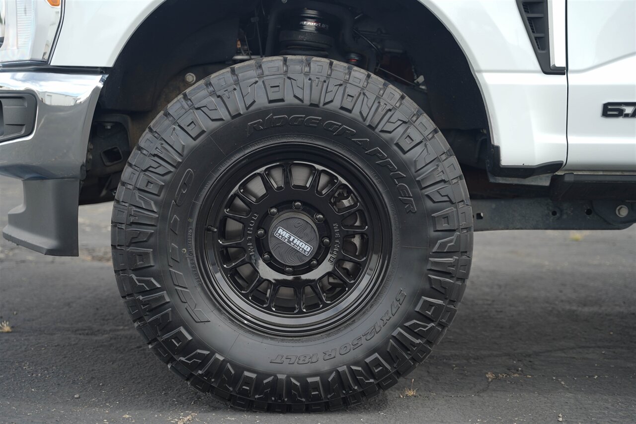 2023 Ford F-250 Super Duty XLT One Owner | Clean CarFax | Just Upgraded | - Photo 9 - Victorville, CA 92392
