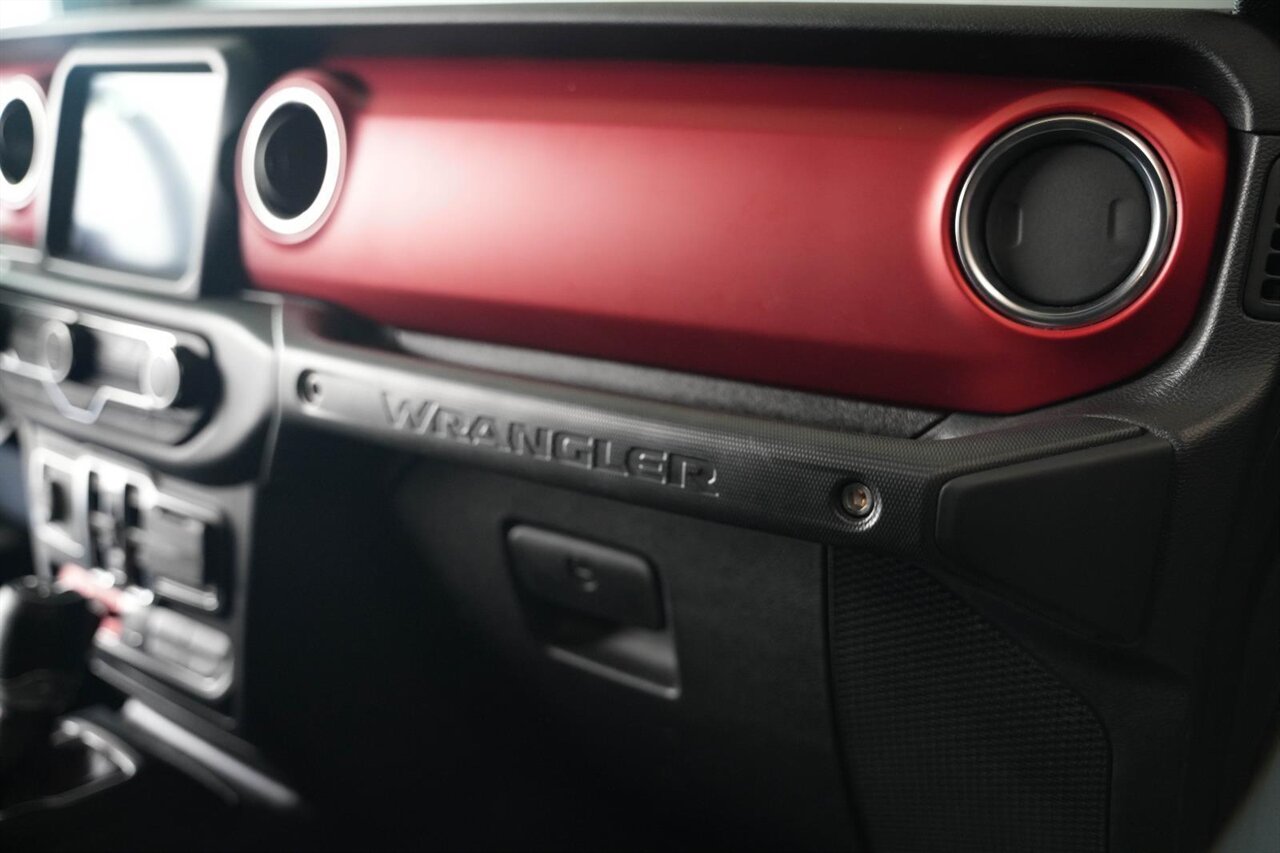 2019 Jeep Wrangler Unlimited Rubicon   - Photo 26 - Victorville, CA 92392