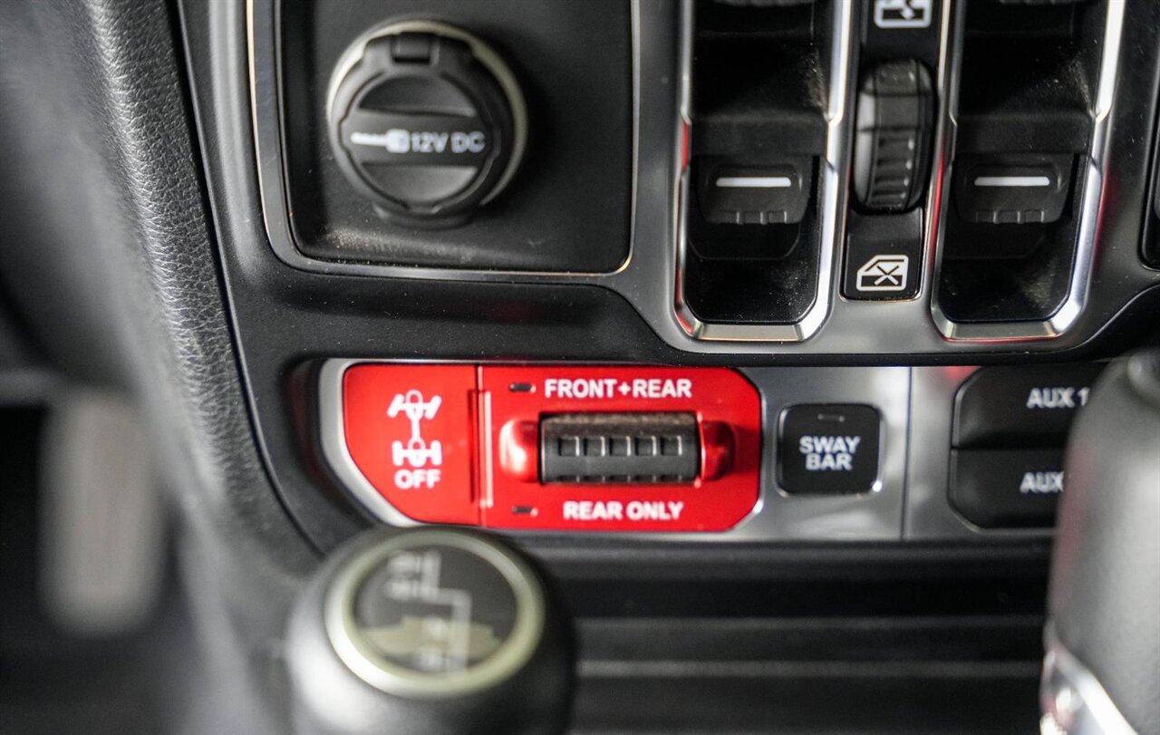 2019 Jeep Wrangler Unlimited Rubicon   - Photo 24 - Victorville, CA 92392