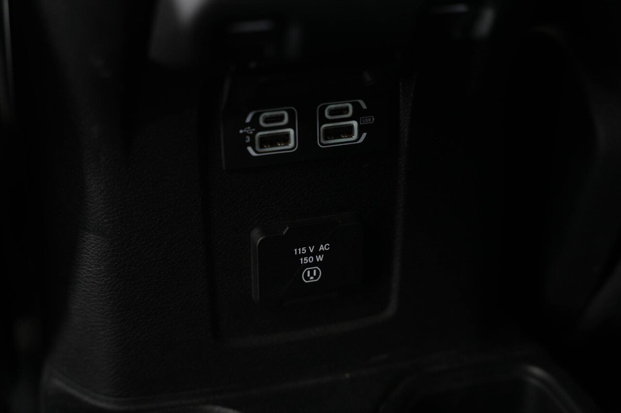 2019 Jeep Wrangler Unlimited Rubicon   - Photo 27 - Victorville, CA 92392