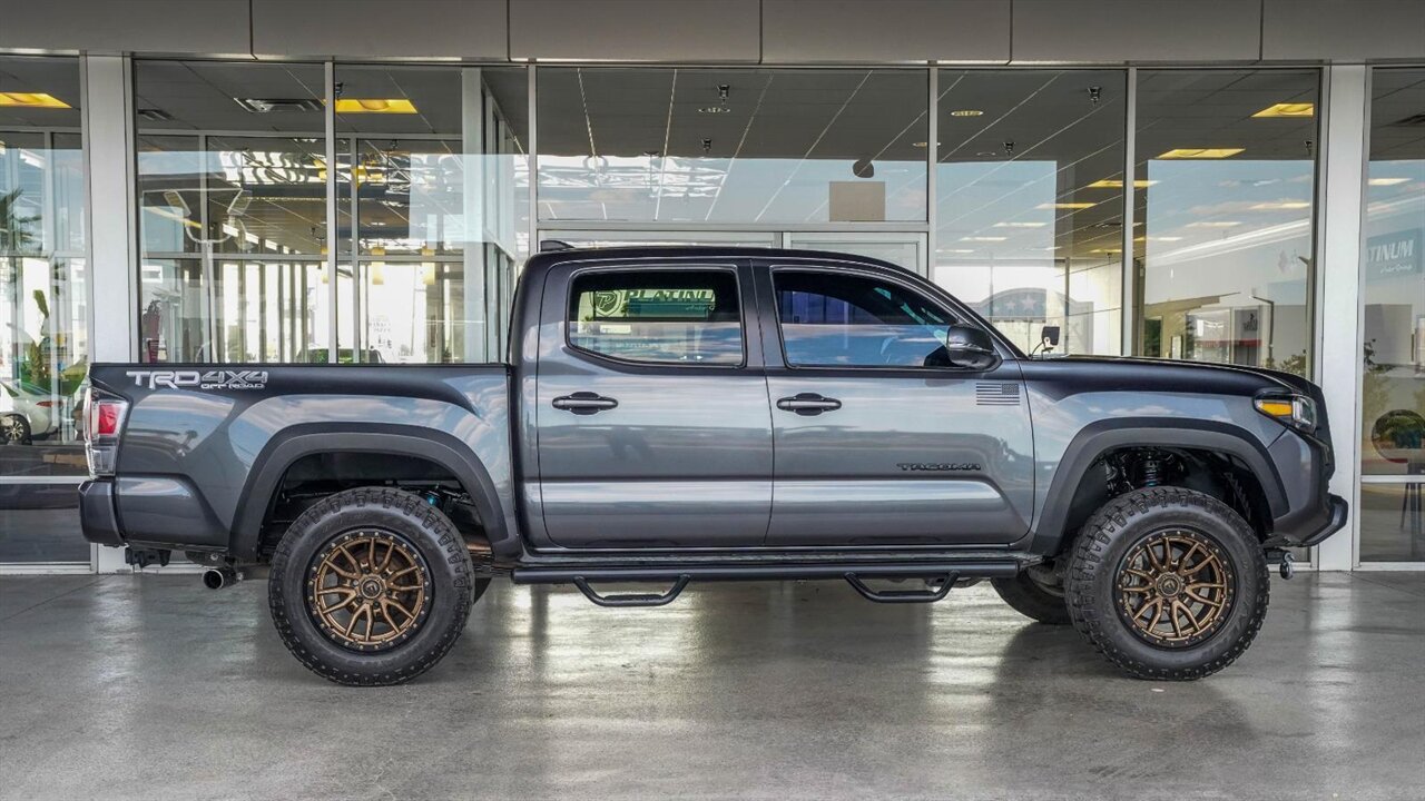 2021 Toyota Tacoma SR V6   - Photo 10 - Victorville, CA 92392