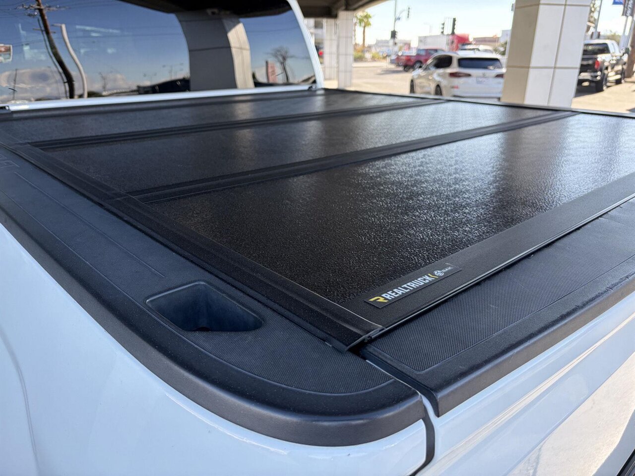 2014 Chevrolet Silverado 1500 LT Lifted Amp Steps - Photo 9 - Victorville, CA 92392
