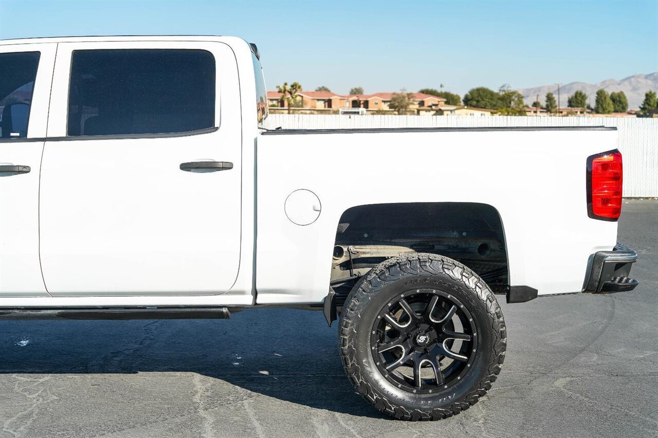 2014 Chevrolet Silverado 1500 LT Lifted Amp Steps - Photo 7 - Victorville, CA 92392