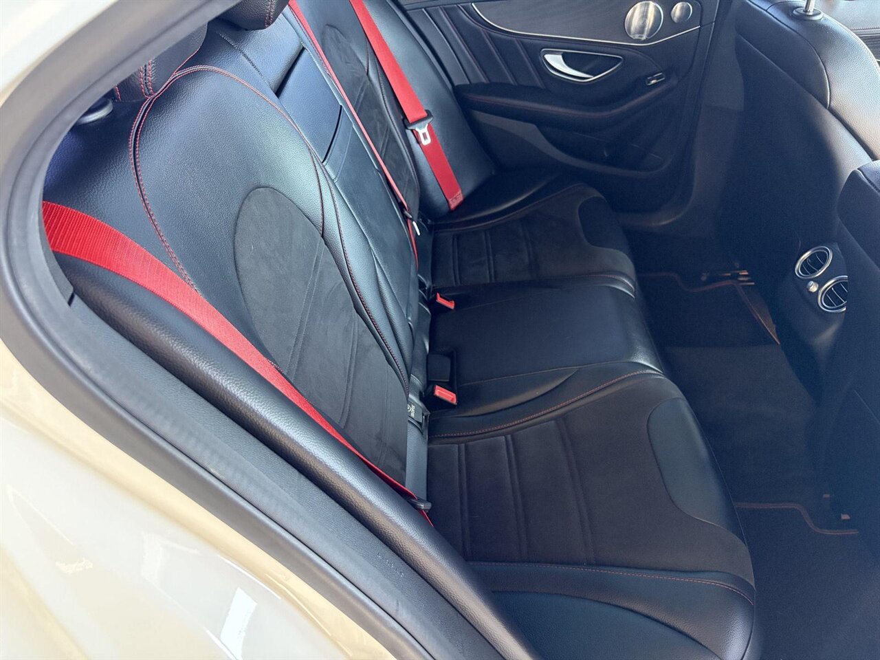 2017 Mercedes-Benz AMG C 43 - Photo 25 - Victorville, CA 92392