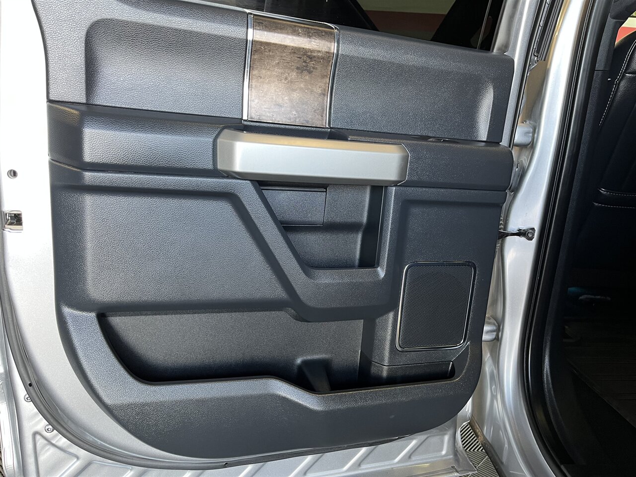 2022 Ford F-250 Lariat Tremor 4x4 | Clean Carfax | California Owned - Photo 32 - Victorville, CA 92392