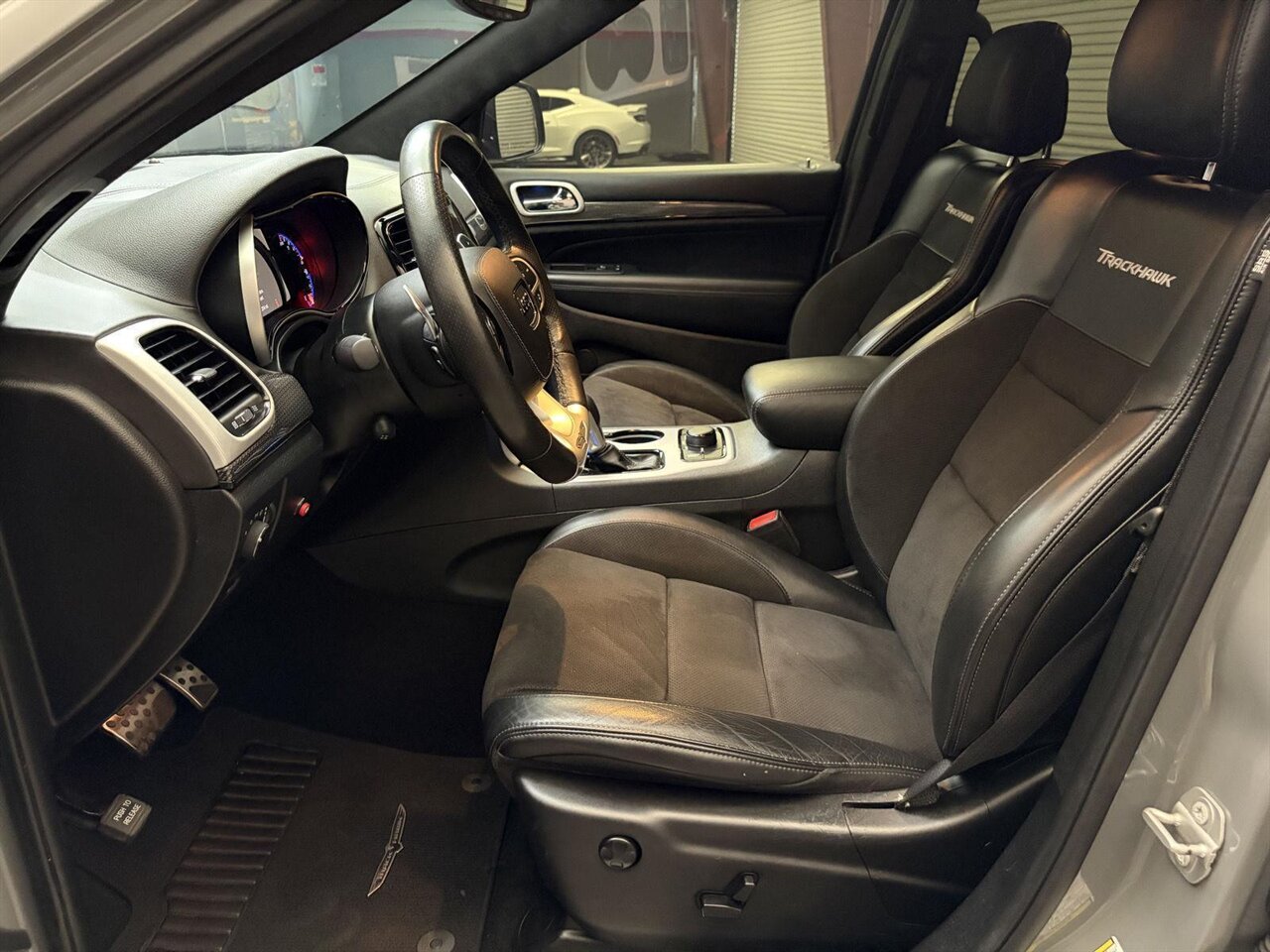 2020 Jeep Grand Cherokee Trackhawk   - Photo 2 - Victorville, CA 92392