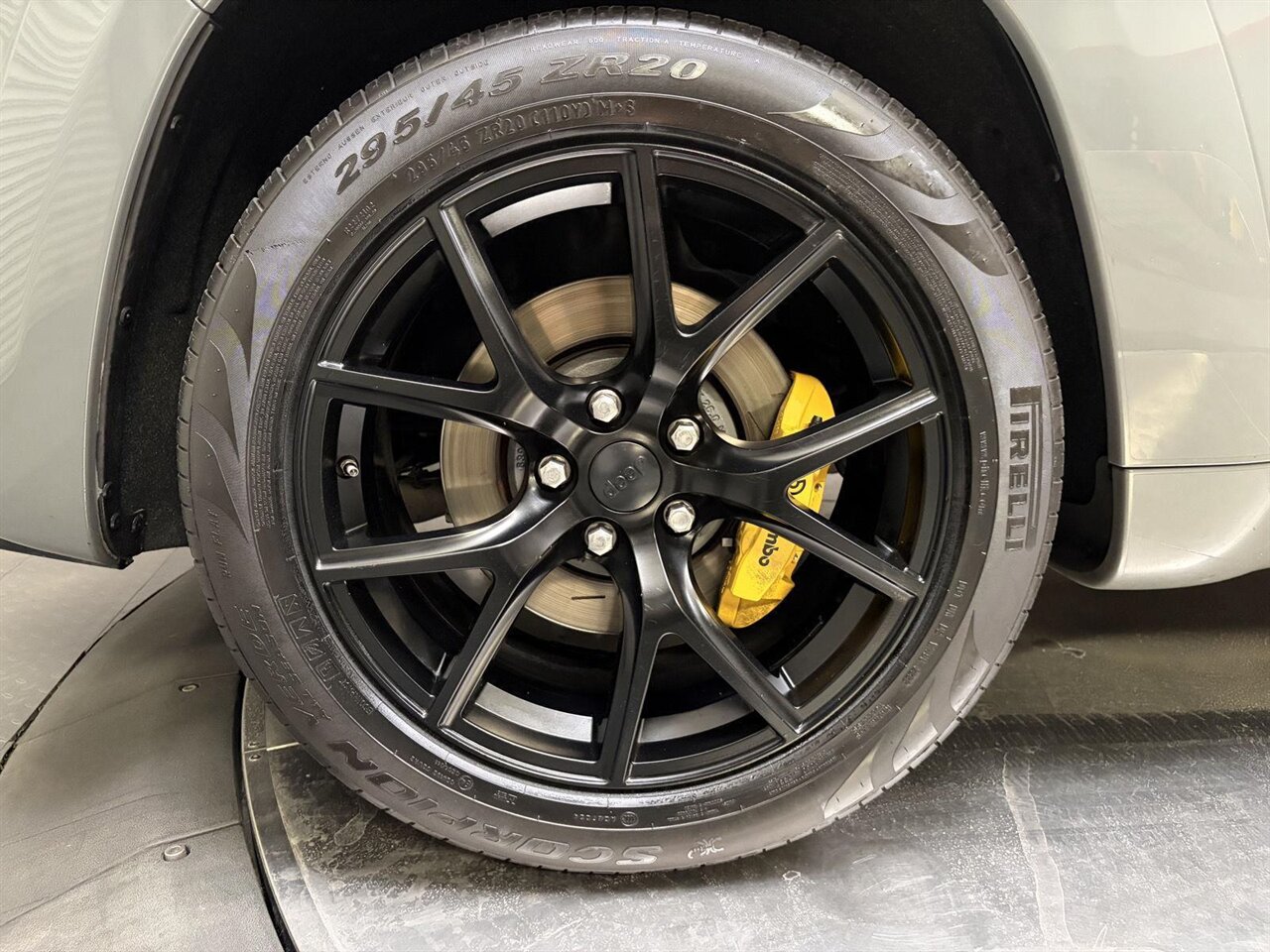 2020 Jeep Grand Cherokee Trackhawk   - Photo 15 - Victorville, CA 92392