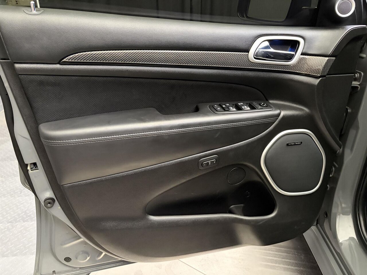 2020 Jeep Grand Cherokee Trackhawk - Photo 13 - Victorville, CA 92392