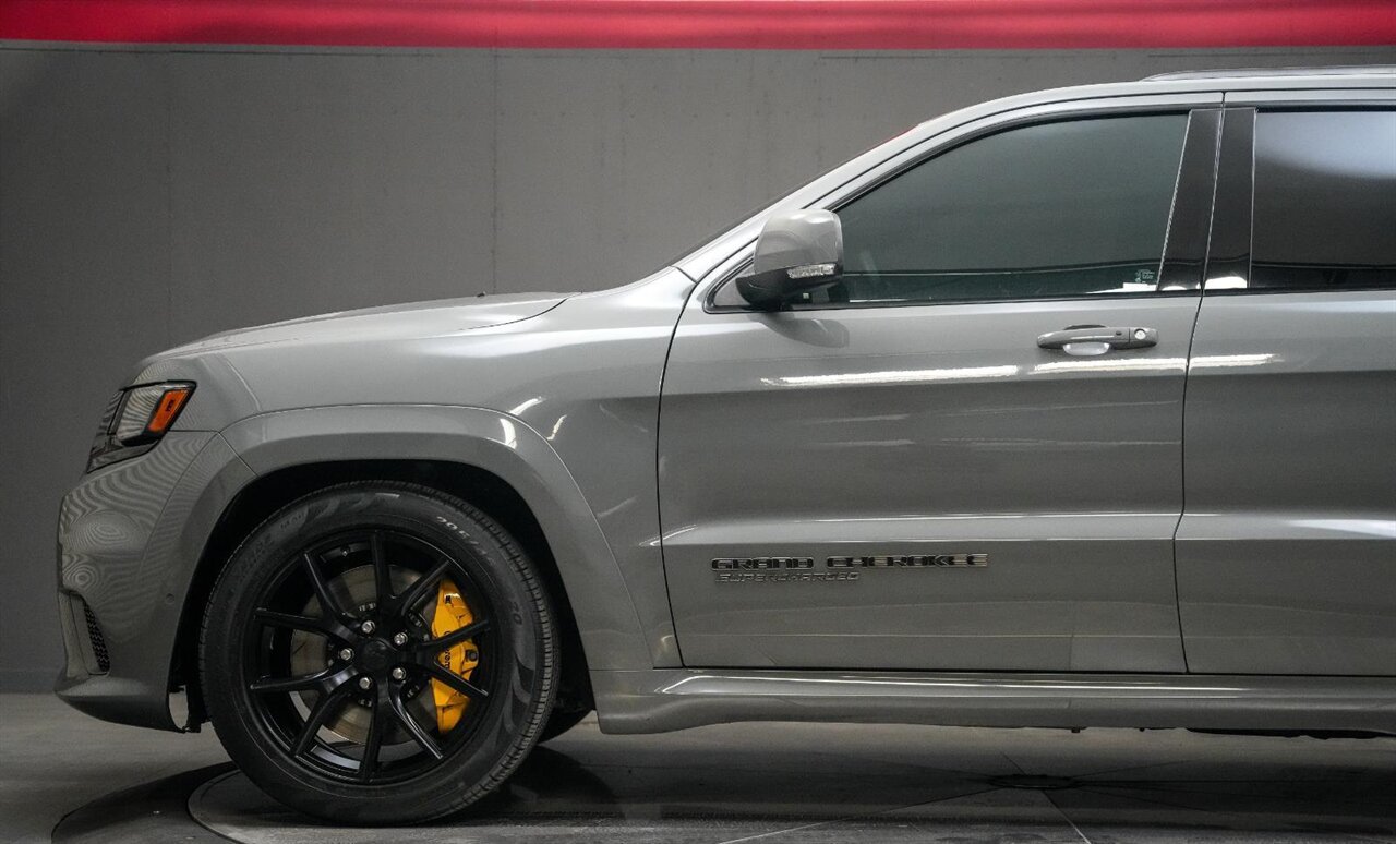 2020 Jeep Grand Cherokee Trackhawk   - Photo 11 - Victorville, CA 92392