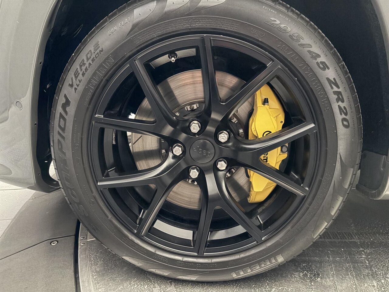 2020 Jeep Grand Cherokee Trackhawk - Photo 39 - Victorville, CA 92392