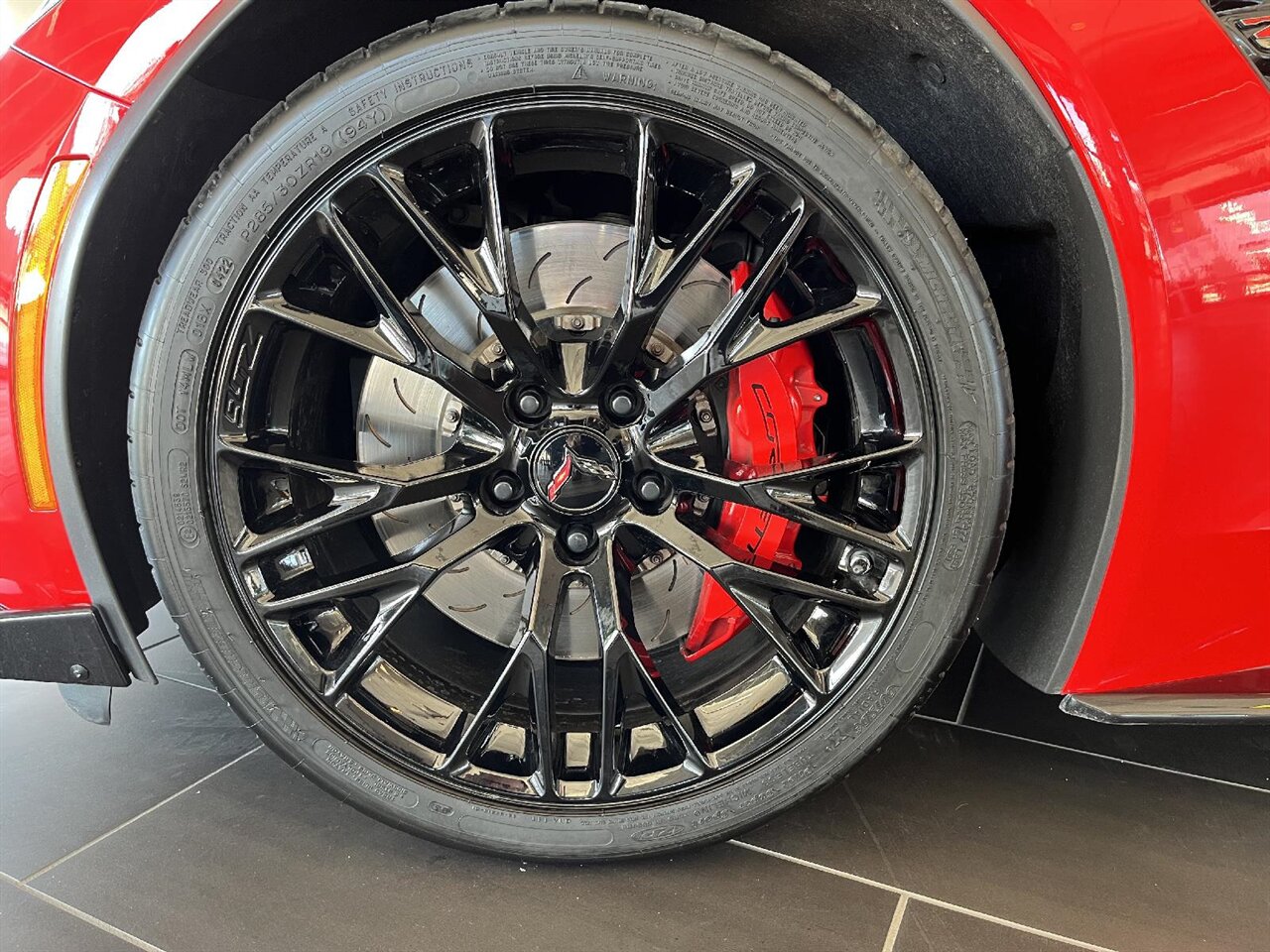 2019 Chevrolet Corvette Z06   - Photo 33 - Victorville, CA 92392