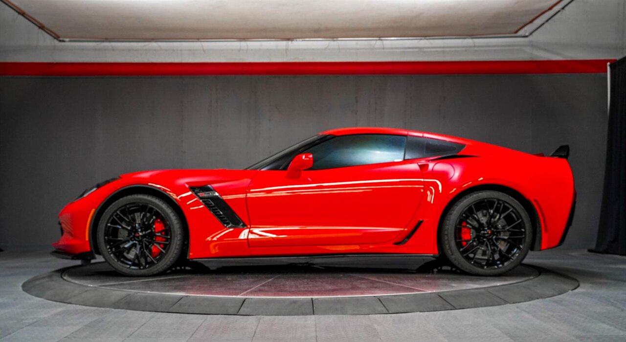 2019 Chevrolet Corvette Z06   - Photo 11 - Victorville, CA 92392