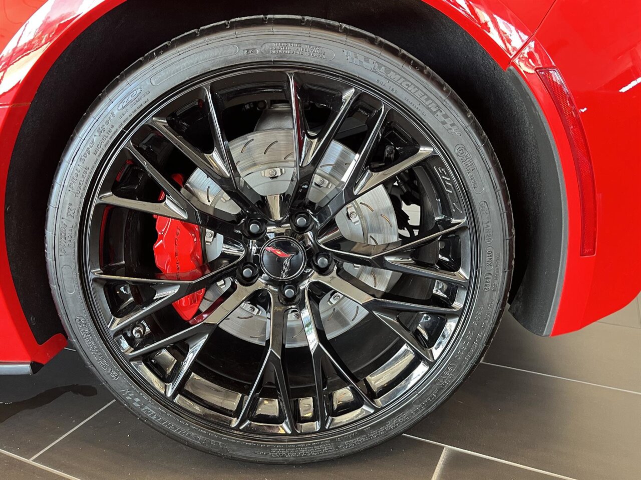 2019 Chevrolet Corvette Z06   - Photo 35 - Victorville, CA 92392