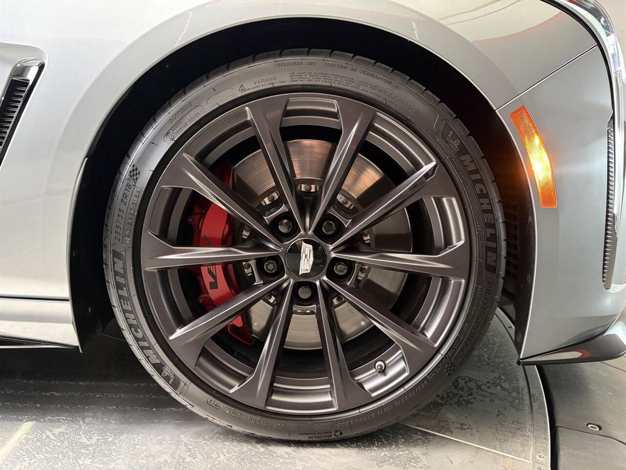 2023 Cadillac CT4-V Blackwing   - Photo 15 - Victorville, CA 92392
