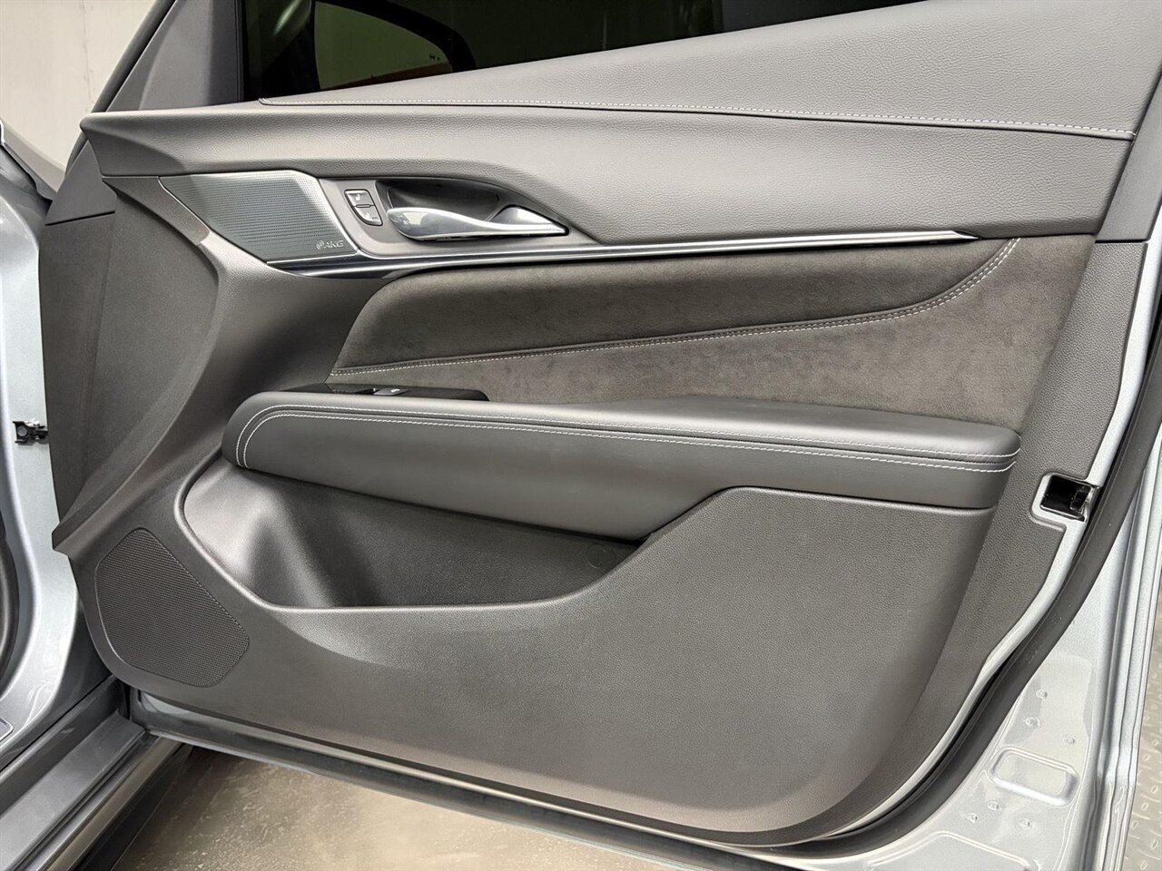 2023 Cadillac CT4-V Blackwing   - Photo 38 - Victorville, CA 92392